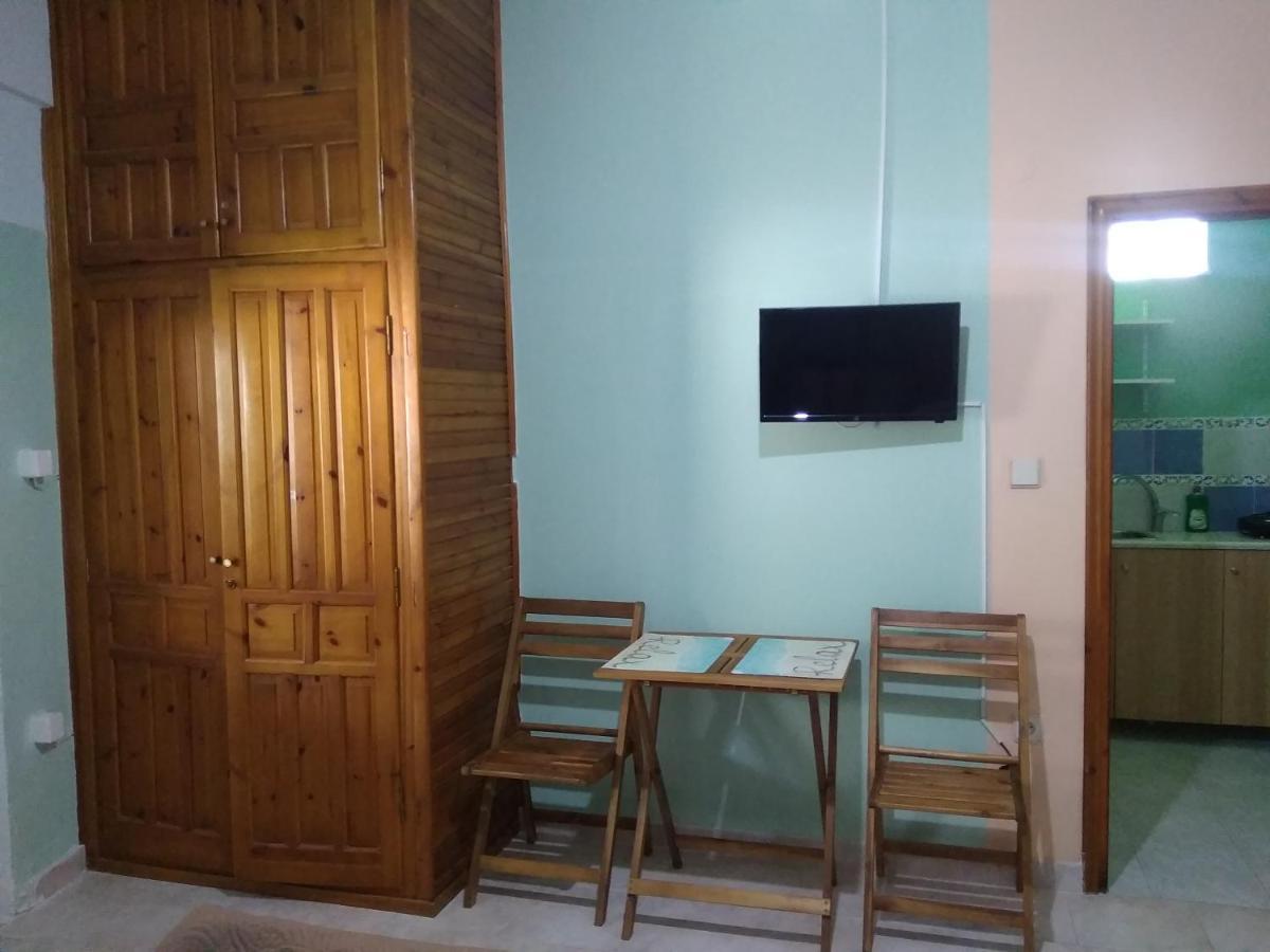 Valta'S Room 4 Palairos Exterior photo